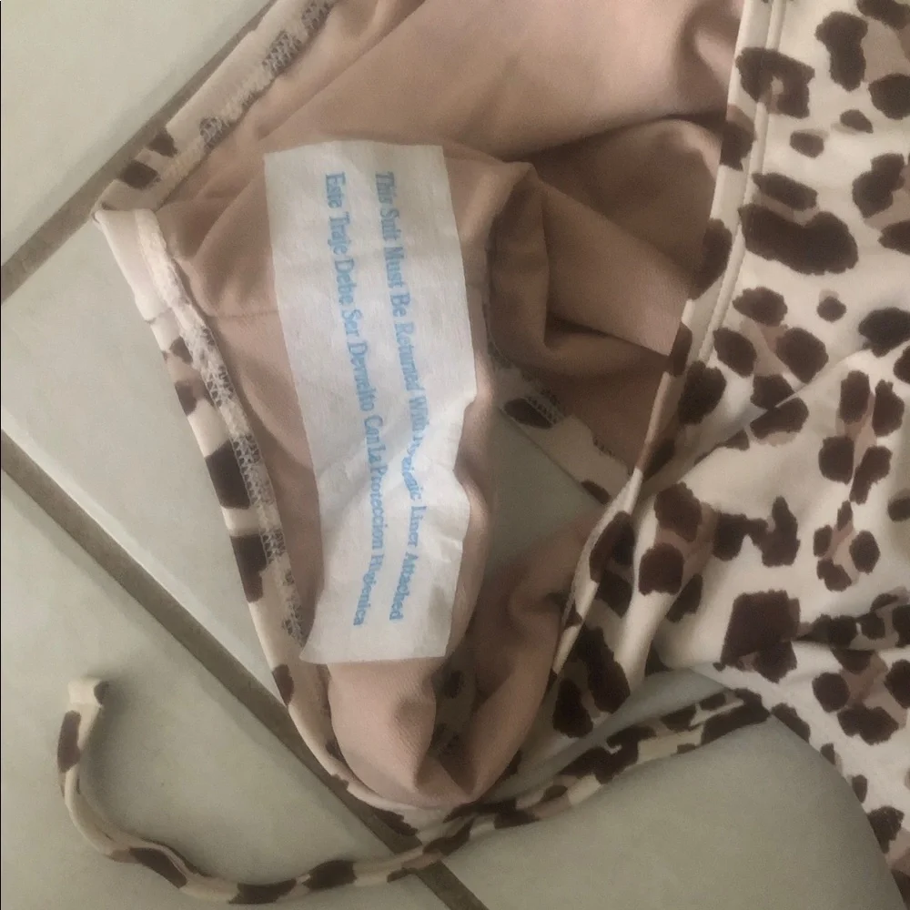 Kona Sol Women’s Leopard Print Wrap One Piece Swimsuit - Picture 8 of 8